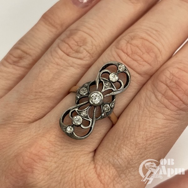 Кольцо с бриилиантами и алмазами