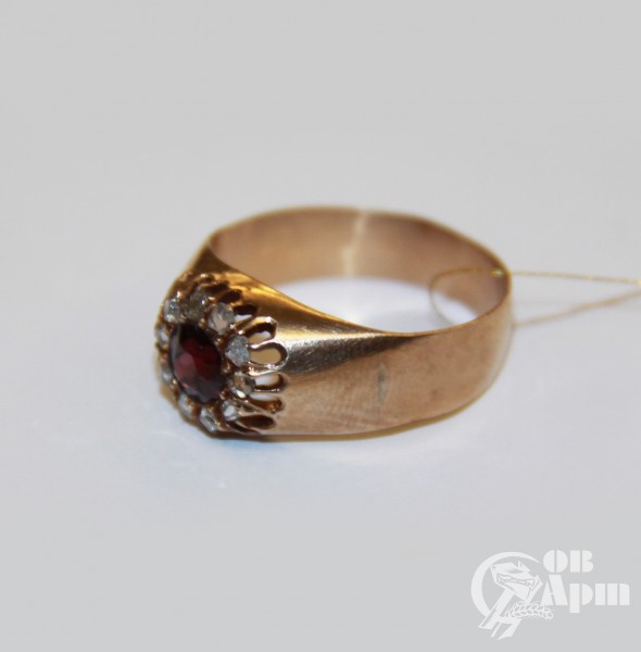 Кольцо "Малинка" с гранатом и алмазами
