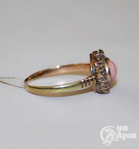Кольцо "Малинка" с кораллом и бриллиантами