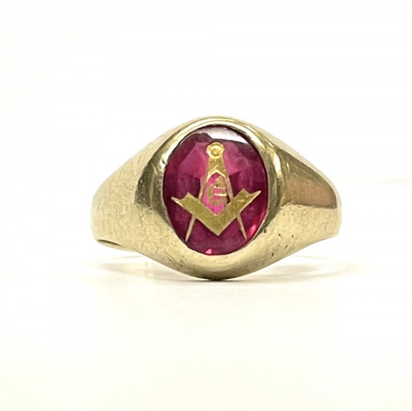 Кольцо с масонской символикой