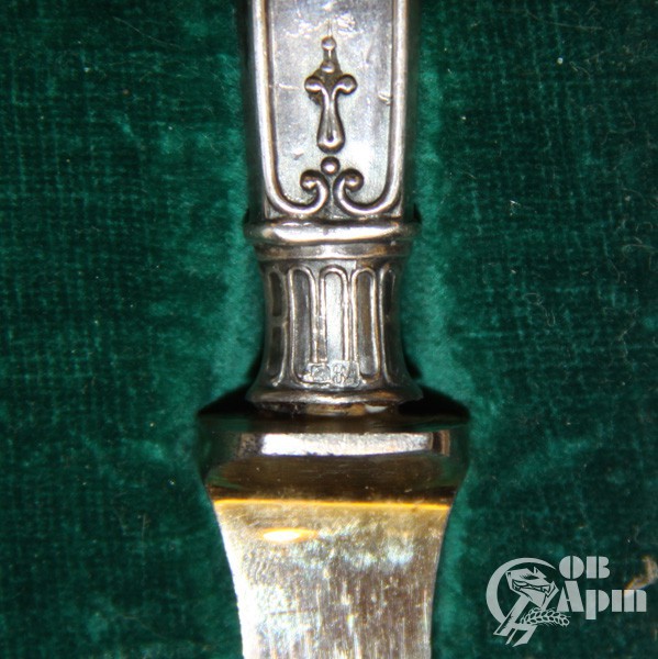 Серебрянный набор для сервировки из шести предметов в оригинальном футляре