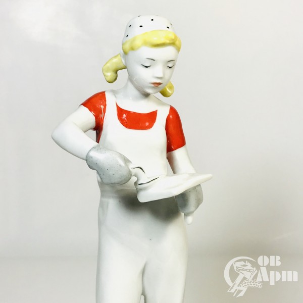 Скульптура "Девочка с мастерком" (Штукатурщица)
