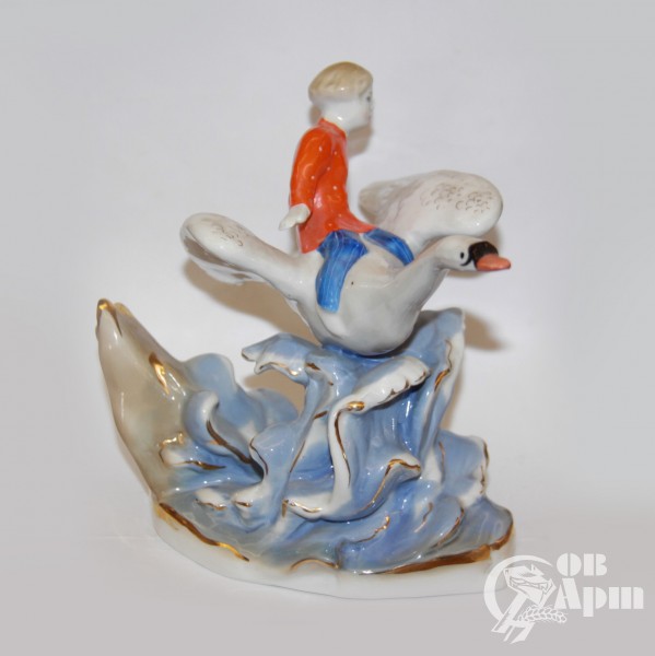 Скульптура "Гуси-лебеди"