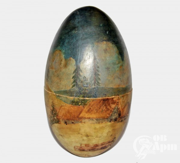 Яйцо пасхальное с изображением празднования Пасхи
