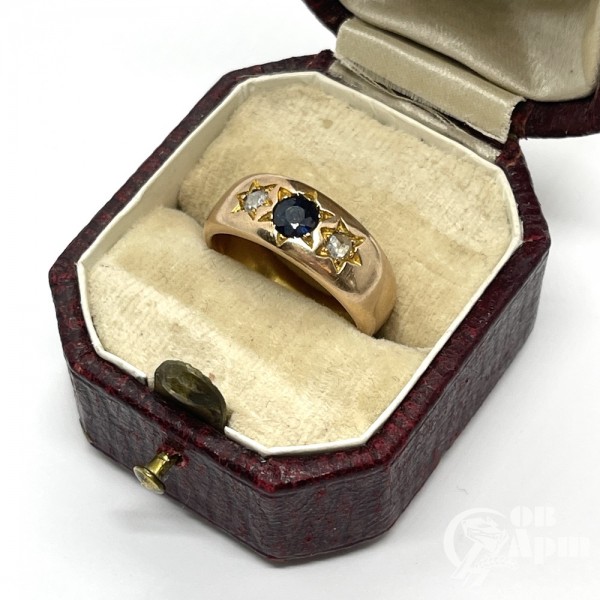 Кольцо с алмазами и сапфиром