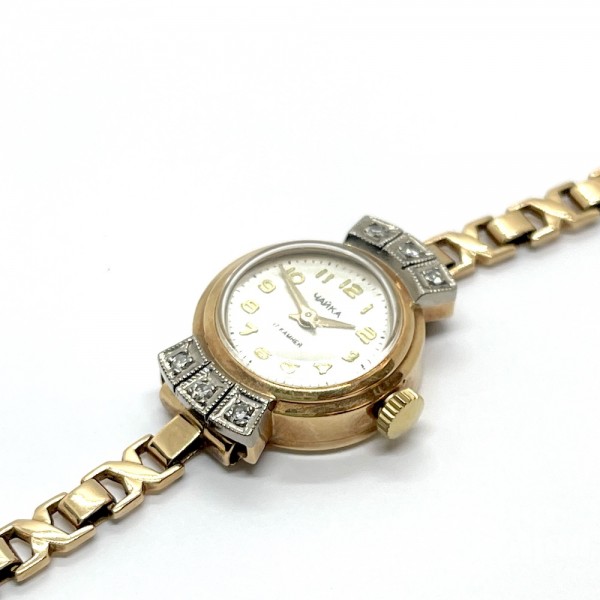 Часы наручные  "Чайка" с бриллиантами