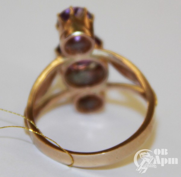 Кольцо с аметистами и фиолетовым стеклом