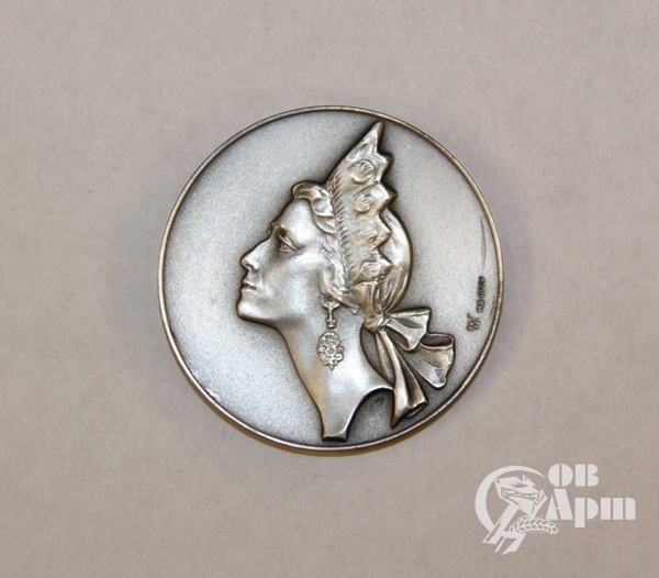 Медаль с изображением Майи Плисецкой