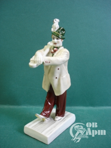 Скульптура"Клоун Вяткин с собачкой"
