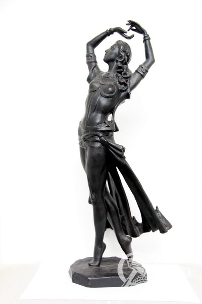 Скульптура "М.М. Плисецкая в танцах персидок"