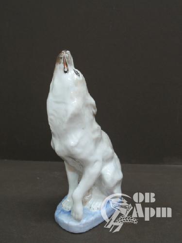 Скульптура "Волк"