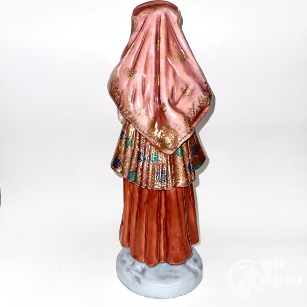Скульптура "Вологодская женщина" из серии народы России по модели Каменского П.П.