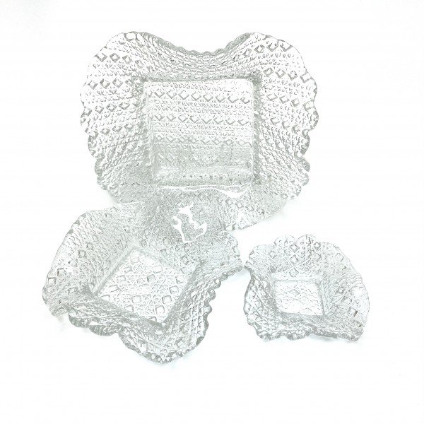 Блюда для сервировки с волнистым бортом