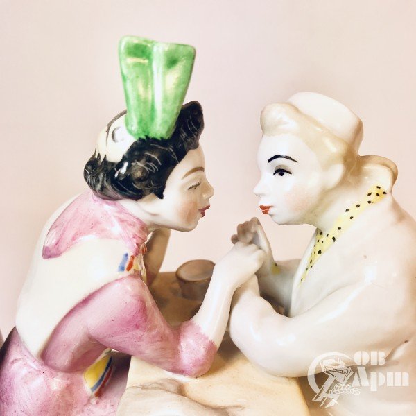Скульптура «Маникюр»